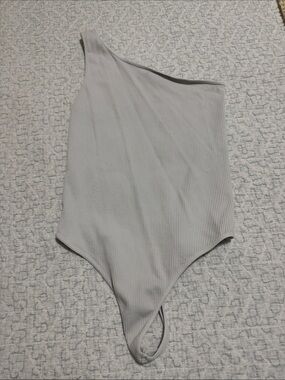 NIKIBIKI One-Shoulder Ribbed Bodysuit